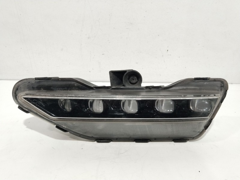 Recambio de faro antiniebla derecho para hyundai i40 cab bluedrive referencia OEM IAM 922023Z5  