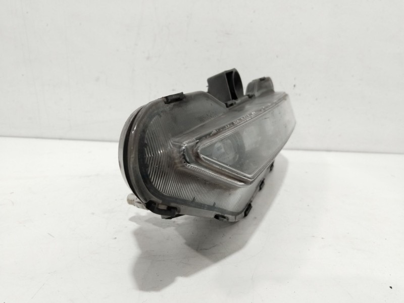Recambio de faro antiniebla derecho para hyundai i40 cab bluedrive referencia OEM IAM 922023Z5  