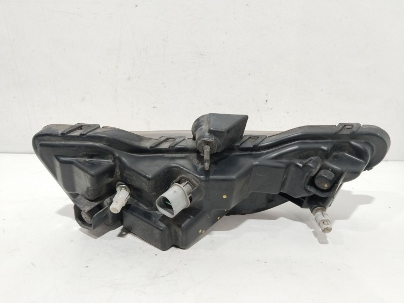 Recambio de faro antiniebla derecho para hyundai i40 cab bluedrive referencia OEM IAM 922023Z5  