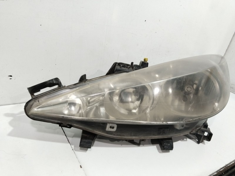 Recambio de faro izquierdo para peugeot 407 sw sr sport referencia OEM IAM 9660236180  