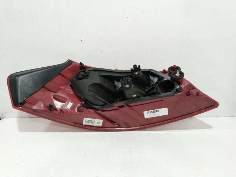 Recambio de piloto trasero derecho para opel insignia berlina cosmo referencia OEM IAM 13226857  