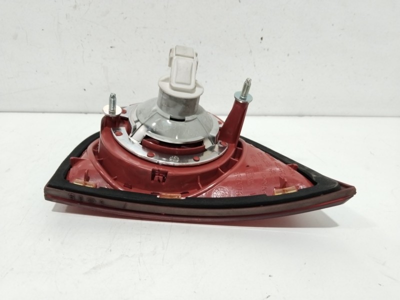 Recambio de piloto trasero izquierdo para volkswagen golf v berlina (1k1) gt sport referencia OEM IAM 1K6945093G  