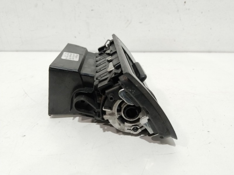 Recambio de rejilla aireador izquierdo para seat toledo (kg3) reference referencia OEM IAM 5JA819701B  