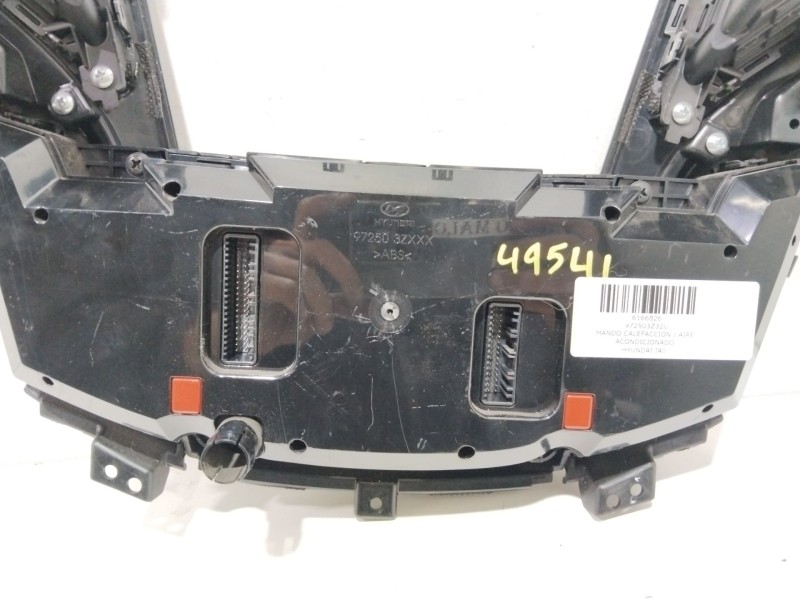 Recambio de mando calefaccion / aire acondicionado para hyundai i40 cab bluedrive referencia OEM IAM 972503Z320  