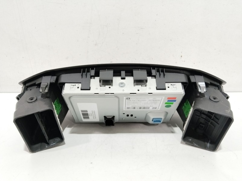 Recambio de pantalla multifuncion para opel insignia berlina sportive referencia OEM IAM 22764032  14799450