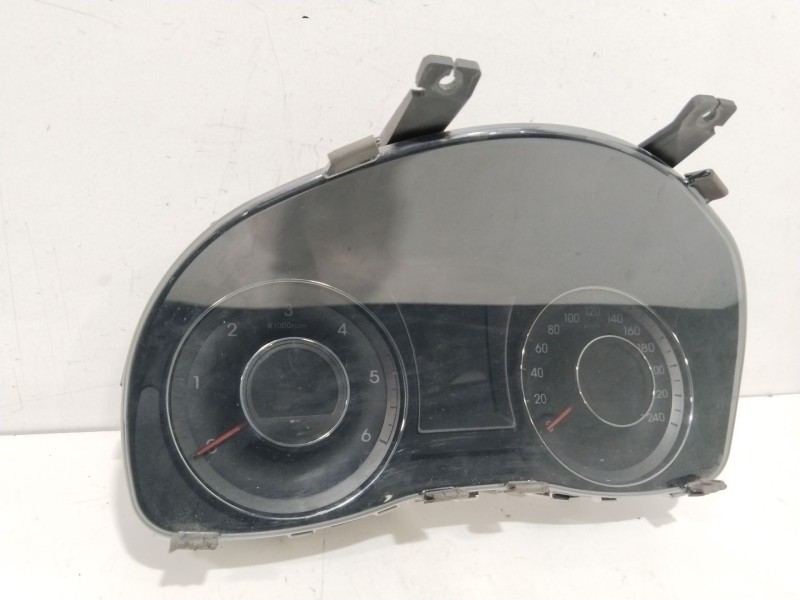 Recambio de cuadro instrumentos para hyundai i40 cab bluedrive referencia OEM IAM 940233Z560  11003076410H