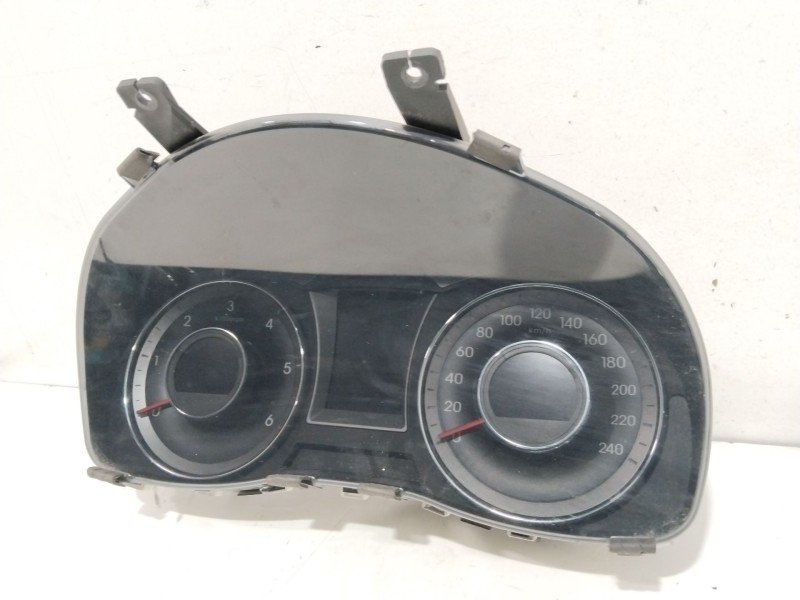 Recambio de cuadro instrumentos para hyundai i40 cab bluedrive referencia OEM IAM 940233Z560  