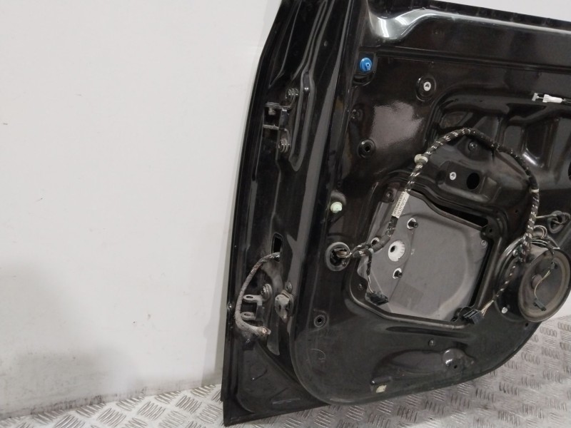 Recambio de puerta trasera derecha para skoda fabia (5j2 ) style referencia OEM IAM 5J6833056  NEGRO