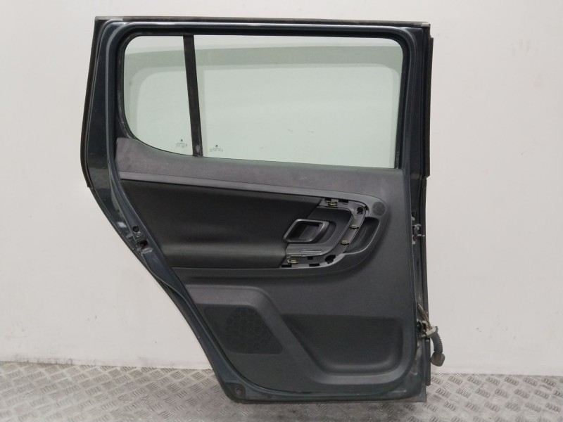 Recambio de puerta trasera izquierda para skoda fabia (5j2 ) sport referencia OEM IAM 5J6833055  GRIS
