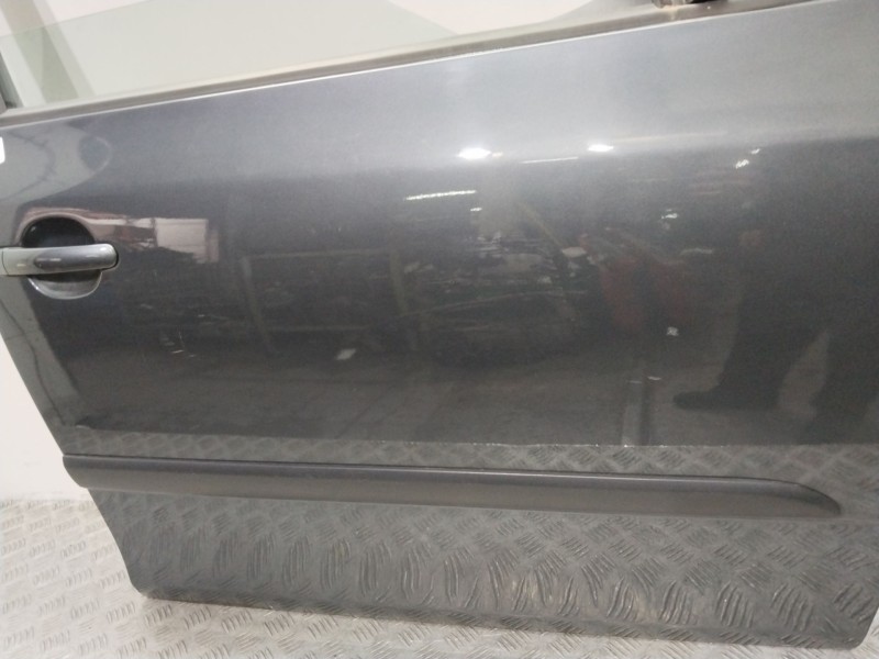 Recambio de puerta delantera derecha para skoda fabia (5j2 ) sport referencia OEM IAM 5J6831056  GRIS