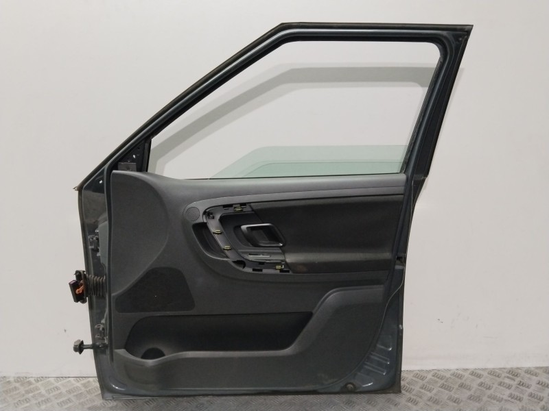 Recambio de puerta delantera derecha para skoda fabia (5j2 ) sport referencia OEM IAM 5J6831056  GRIS
