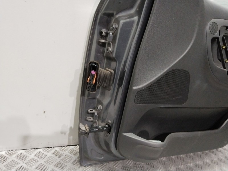 Recambio de puerta delantera derecha para skoda fabia (5j2 ) sport referencia OEM IAM 5J6831056  GRIS