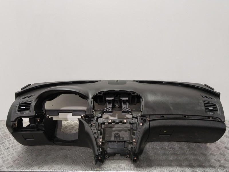 Recambio de salpicadero para opel insignia berlina sportive referencia OEM IAM 20953073 13294094 20955173