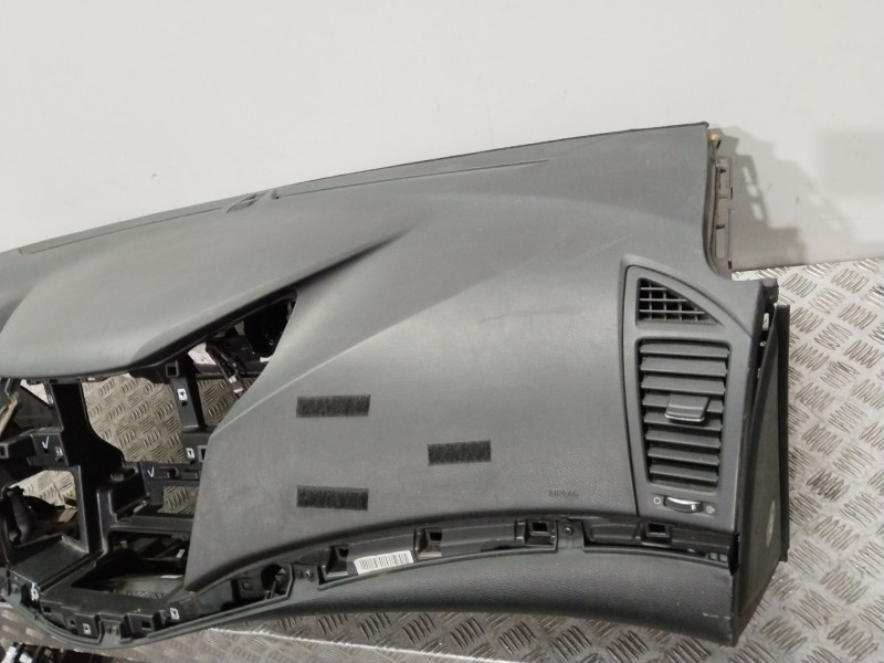 Recambio de salpicadero para hyundai i40 cab bluedrive referencia OEM IAM 847103Z000RY 569703Z100RY 845303Z000