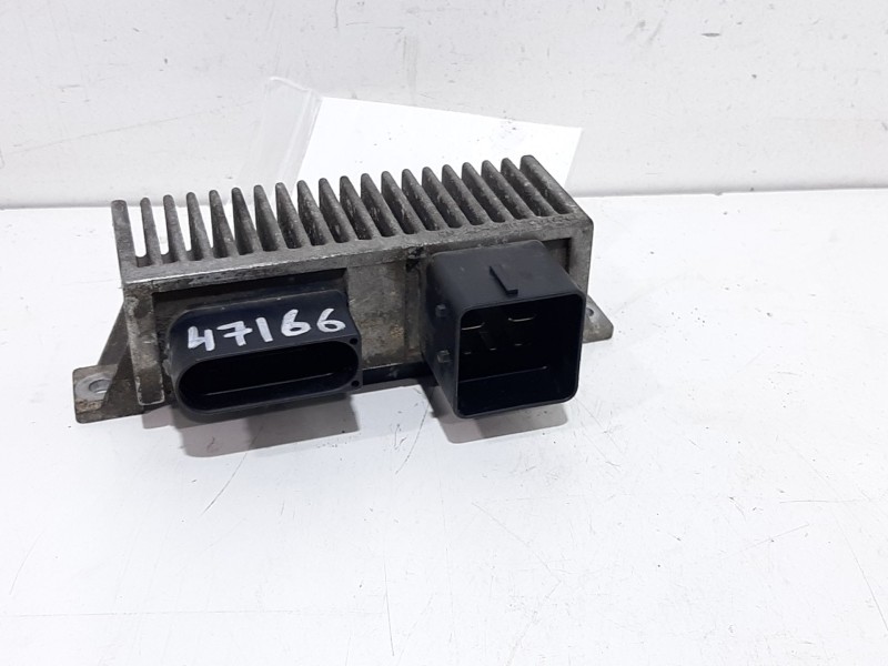 Recambio de caja precalentamiento para renault megane iii berlina 5 p dynamique referencia OEM IAM 8200558438A  