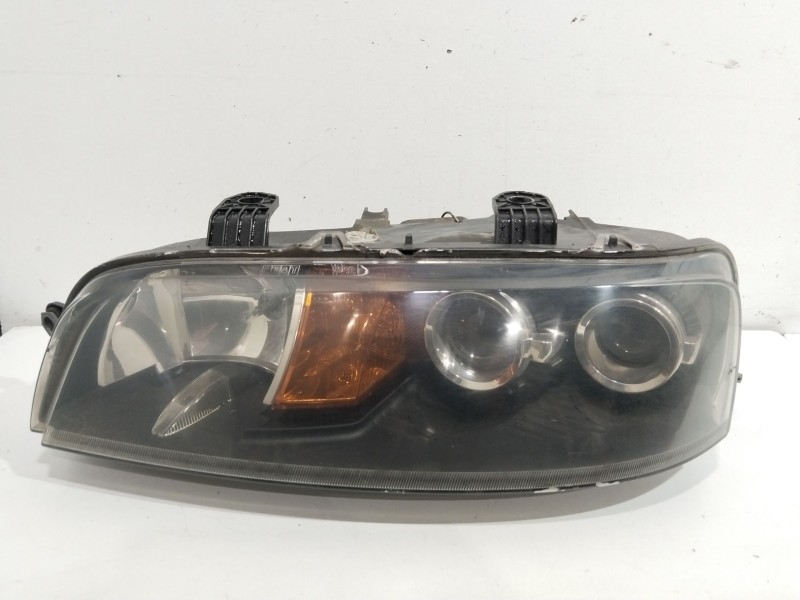 Recambio de faro izquierdo para fiat punto furgoneta/hatchback (188_) 1.2 60 referencia OEM IAM   