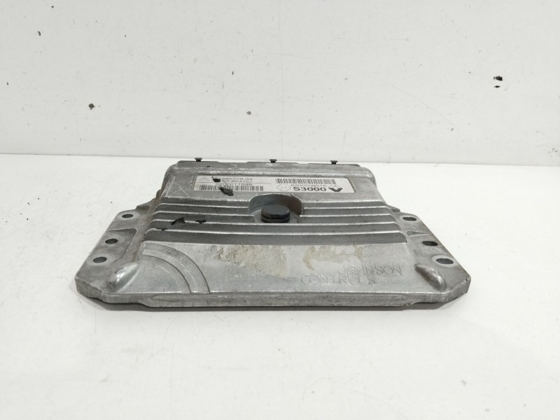 Recambio de centralita motor uce para renault scenic ii grand privilege referencia OEM IAM   