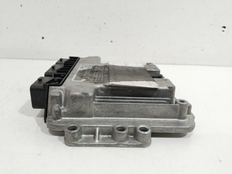 Recambio de centralita motor uce para citroën c4 berlina collection referencia OEM IAM   