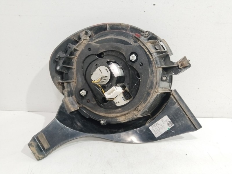 Recambio de piloto trasero izquierdo para alfa romeo mito (145) distinctive referencia OEM IAM   