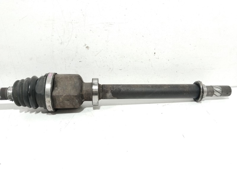 Recambio de transmision delantera derecha para renault clio iii confort dynamique referencia OEM IAM 8200499586  