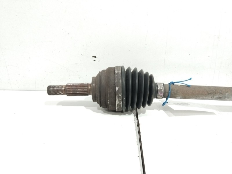 Recambio de transmision delantera derecha para renault clio iii confort dynamique referencia OEM IAM 8200499586  