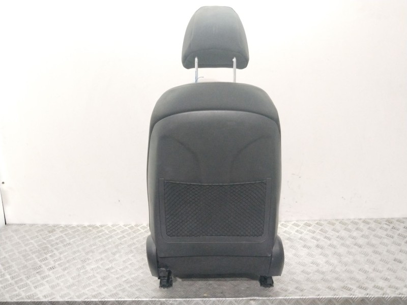 Recambio de asiento delantero derecho para hyundai i40 cab bluedrive referencia OEM IAM 884003Z200V2K  