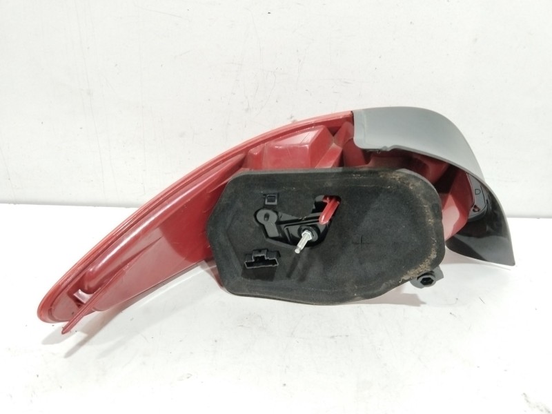 Recambio de piloto trasero derecho para peugeot 206 berlina xr referencia OEM IAM 2541D  