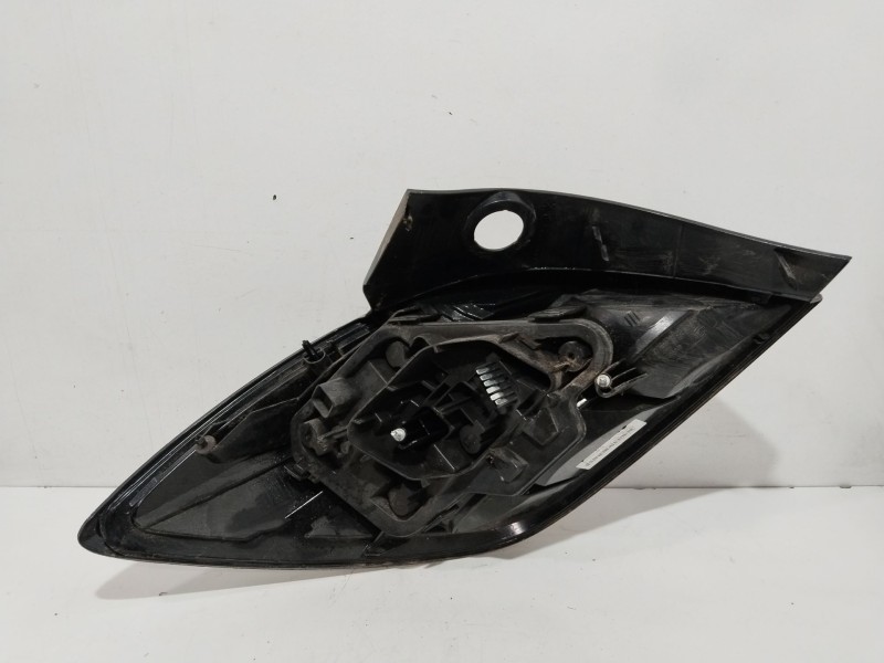 Recambio de piloto trasero derecho para opel astra gtc cosmo referencia OEM IAM 462141722  