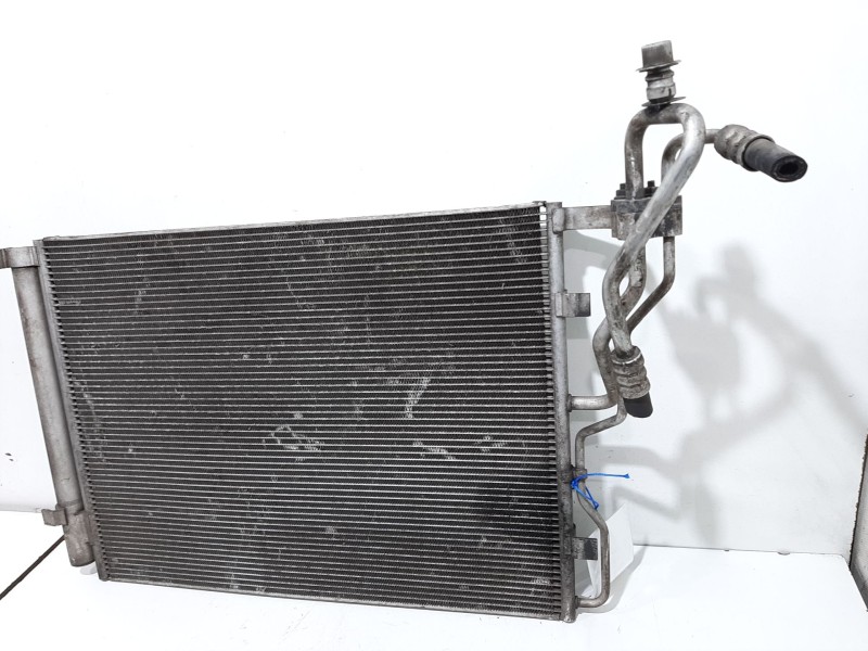Recambio de condensador / radiador aire acondicionado para hyundai i40 cab bluedrive referencia OEM IAM 976063Z000  