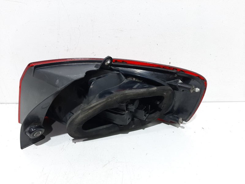 Recambio de piloto trasero izquierdo para fiat croma (194) 2.4 20v multijet emotion referencia OEM IAM 01860G  