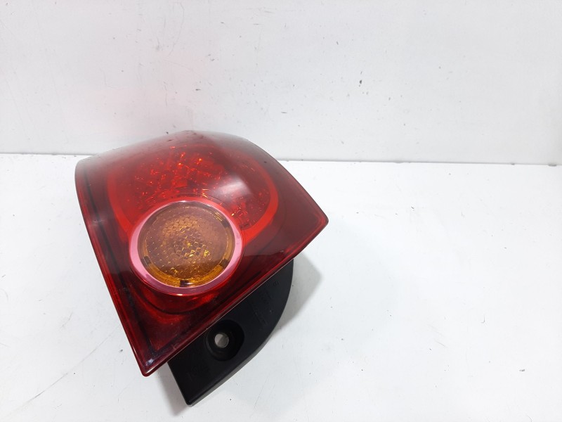 Recambio de piloto trasero izquierdo para fiat croma (194) 2.4 20v multijet emotion referencia OEM IAM 01860G  