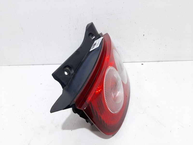 Recambio de piloto trasero izquierdo para nissan micra (k12e) sport referencia OEM IAM 89071123  