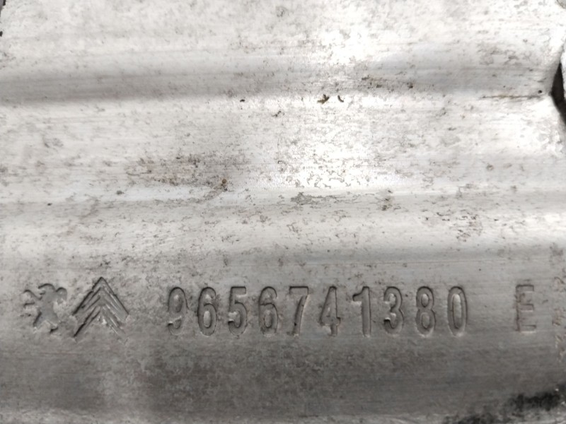 Recambio de refuerzo paragolpes delantero para peugeot 308 sw envy referencia OEM IAM 9656741380  