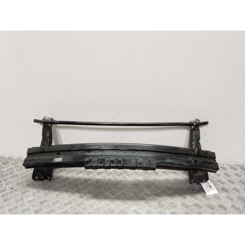 Recambio de refuerzo paragolpes delantero para hyundai i40 cab bluedrive referencia OEM IAM 865303Z500  