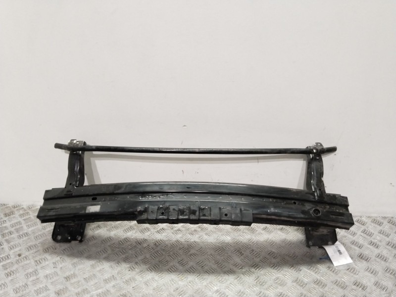 Recambio de refuerzo paragolpes delantero para hyundai i40 cab bluedrive referencia OEM IAM 865303Z500  