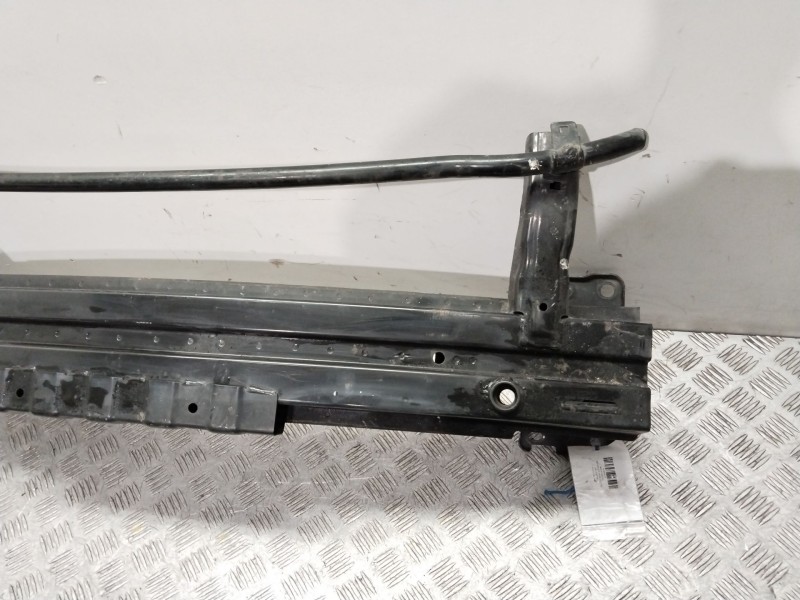 Recambio de refuerzo paragolpes delantero para hyundai i40 cab bluedrive referencia OEM IAM 865303Z500  