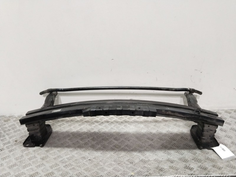 Recambio de refuerzo paragolpes delantero para hyundai i40 cab bluedrive referencia OEM IAM 865303Z500  