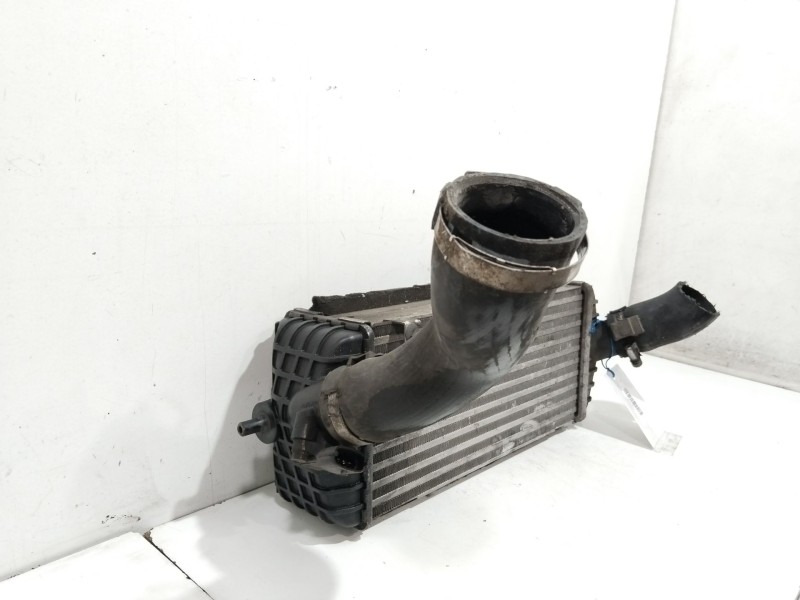 Recambio de intercooler para kia carens ( ) drive referencia OEM IAM 282702A820  