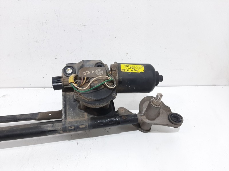 Recambio de motor limpia delantero para hyundai getz (tb) 1.3 12v cat referencia OEM IAM 981001C100  