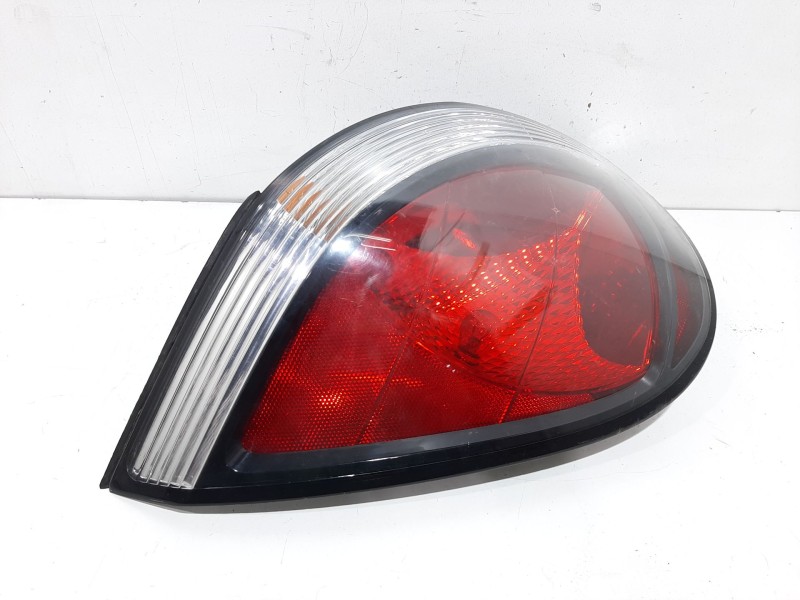 Recambio de piloto trasero izquierdo para kia rio 1.4 ex1 referencia OEM IAM 924011G210  1156NA