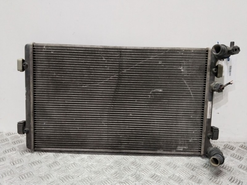Recambio de radiador agua para volkswagen golf iv berlina (1j1) soul referencia OEM IAM 1j0121253ad  