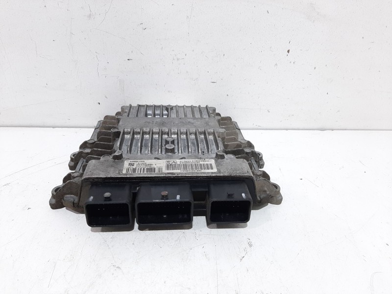 Recambio de centralita motor uce para citroën c3 1.4 hdi exclusive referencia OEM IAM 5WS40285CT  