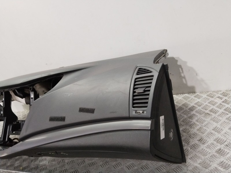 Recambio de salpicadero para hyundai i40 cab bluedrive referencia OEM IAM 847103Z000RY 569703Z100RY 845303Z000