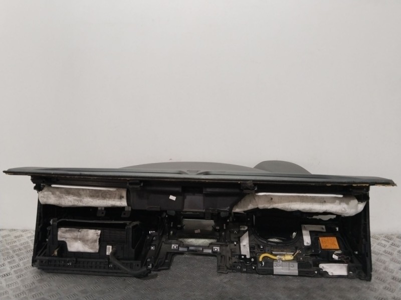 Recambio de salpicadero para hyundai i40 cab bluedrive referencia OEM IAM 847103Z000RY 569703Z100RY 845303Z000