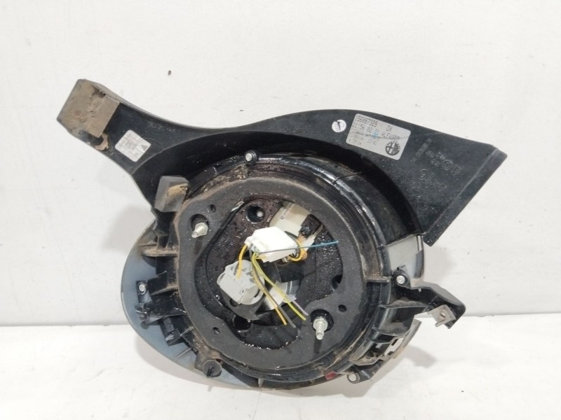 Recambio de piloto trasero derecho para alfa romeo mito (145) basis referencia OEM IAM 156087329  