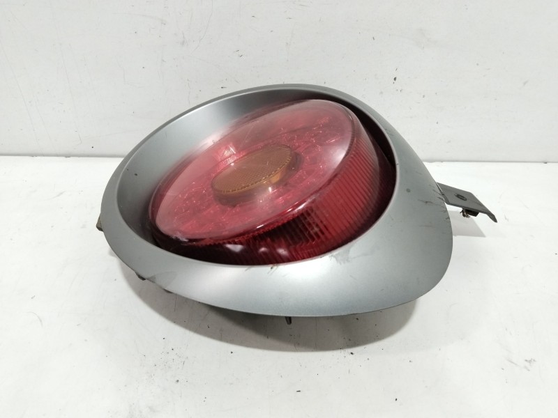 Recambio de piloto trasero derecho para alfa romeo mito (145) basis referencia OEM IAM 156087329  