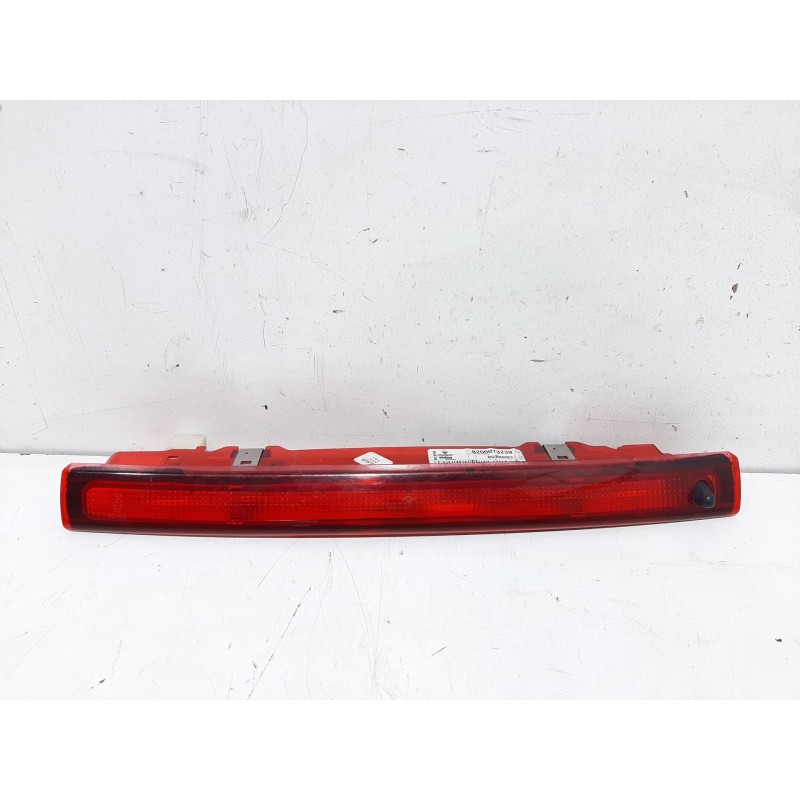 Recambio de luz central de freno para renault grand scenic jmj4 referencia OEM IAM 8200073239  