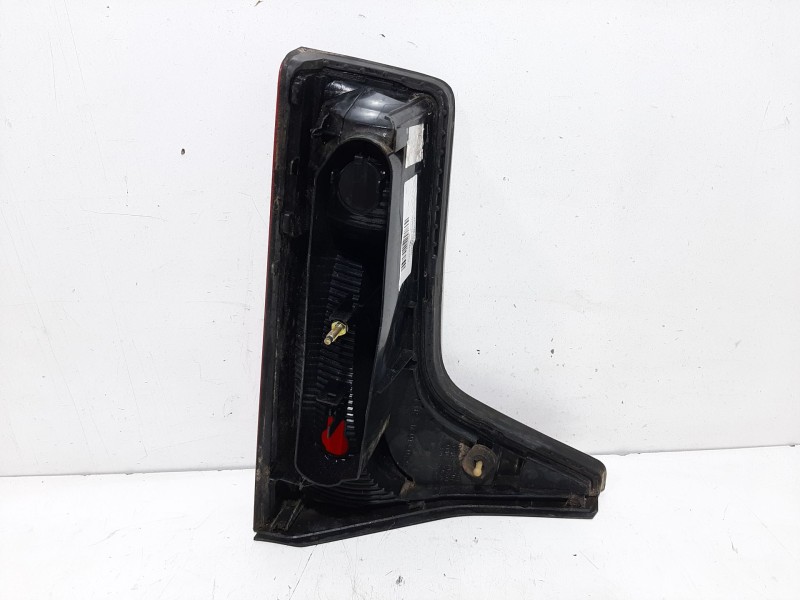 Recambio de piloto porton trasero derecho para citroën c5 berlina collection referencia OEM IAM 09034081  