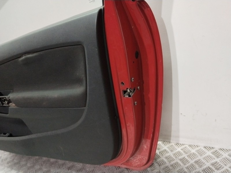 Recambio de puerta delantera derecha para opel corsa d opc referencia OEM IAM 93191127  ROJO
