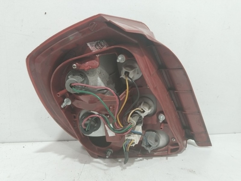 Recambio de piloto trasero derecho para daewoo nubira (j100) 1.6 referencia OEM IAM   